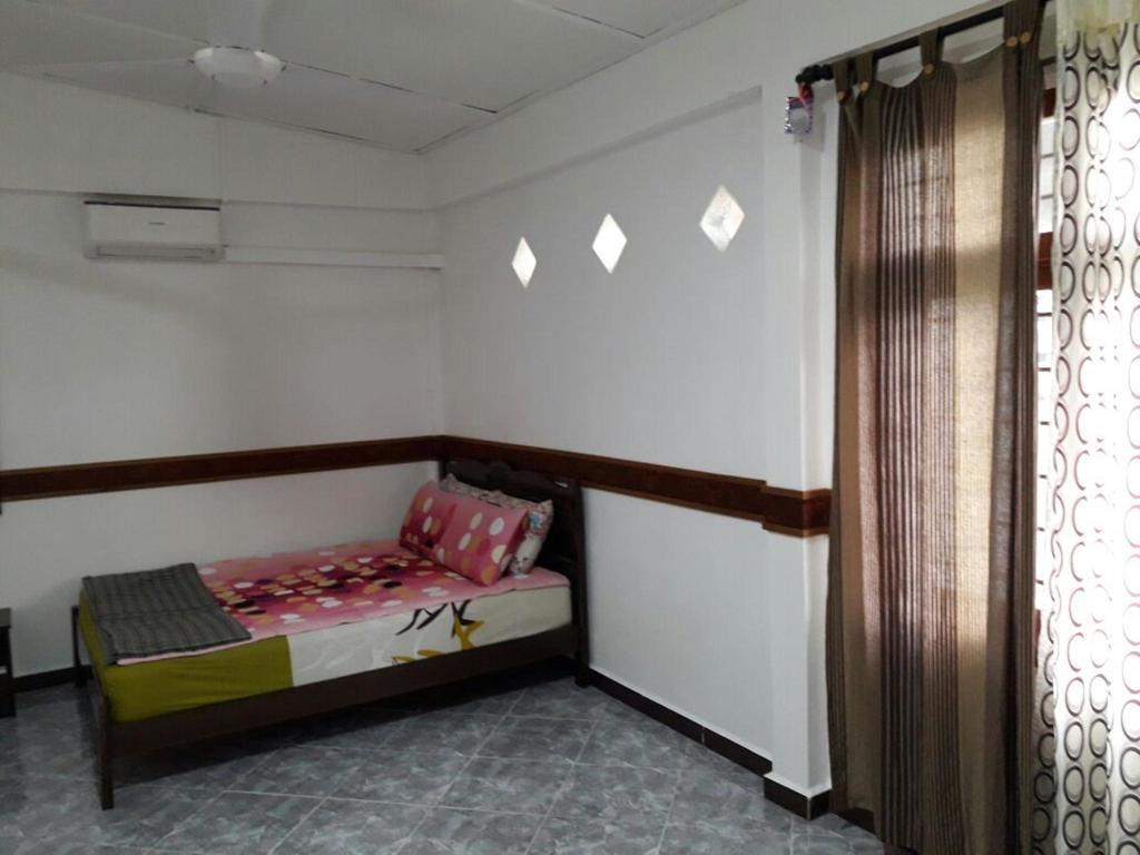 Nur Muslim Homestay At Kota Bharu Exterior foto