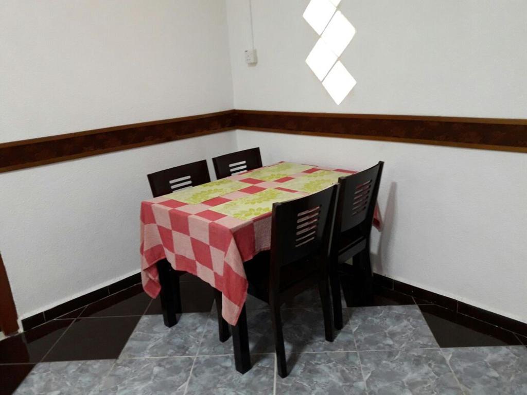 Nur Muslim Homestay At Kota Bharu Exterior foto