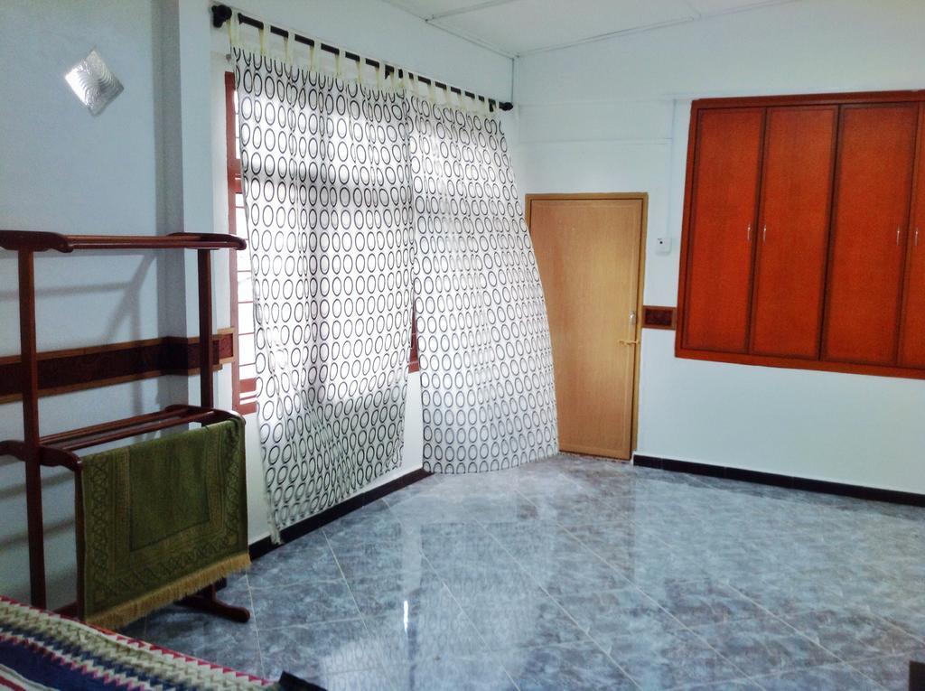 Nur Muslim Homestay At Kota Bharu Exterior foto