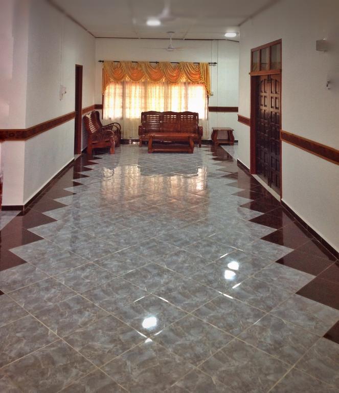 Nur Muslim Homestay At Kota Bharu Exterior foto